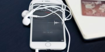 Apple apologizes for Siri Conversations