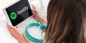 Solved Spotify can’t play the current track 2020