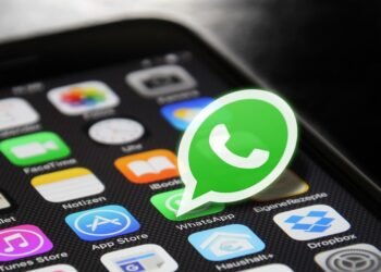 How to Add Someone on WhatsApp Easy Way